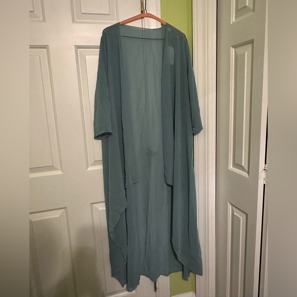 NWT Made With Love Floral Maxi Dress with Long Sheer Jacket Size Medium - Picture 10 of 15